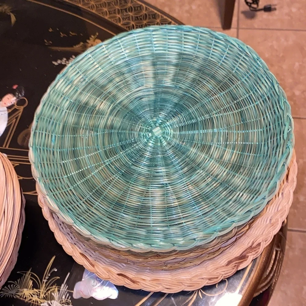 16 Vintage bamboo Woven PAPER PLATE HOLDERS multiple color + 4 oval bowls